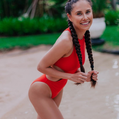 Илана Юрьева в купальнике горячие фото